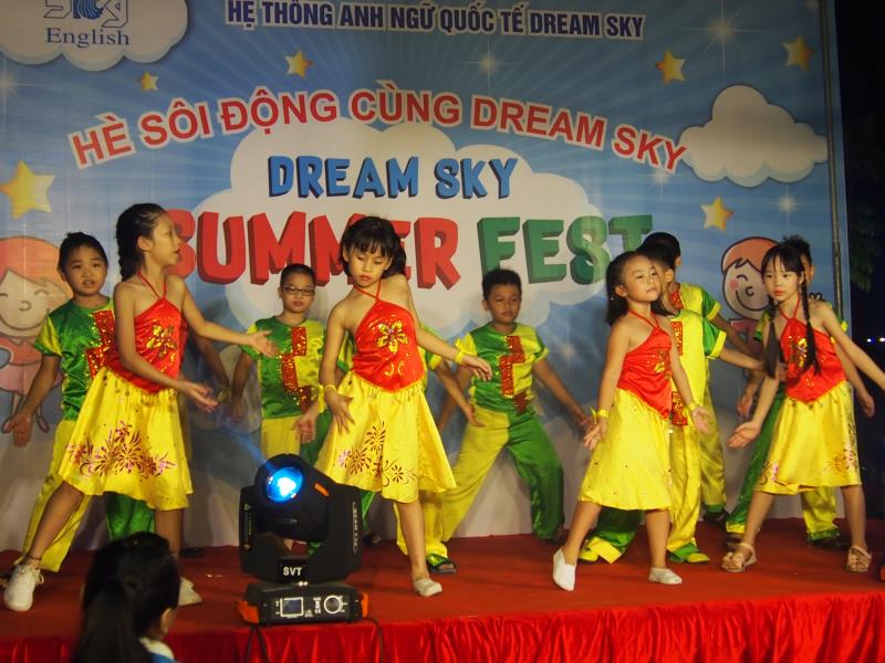 Những nguyên tắc dạy tiếng Anh cho trẻ em bố mẹ phải nhớ