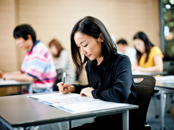 NHỮNG SUY NGHĨ SAI LẦM VỀ KỲ THI IELTS