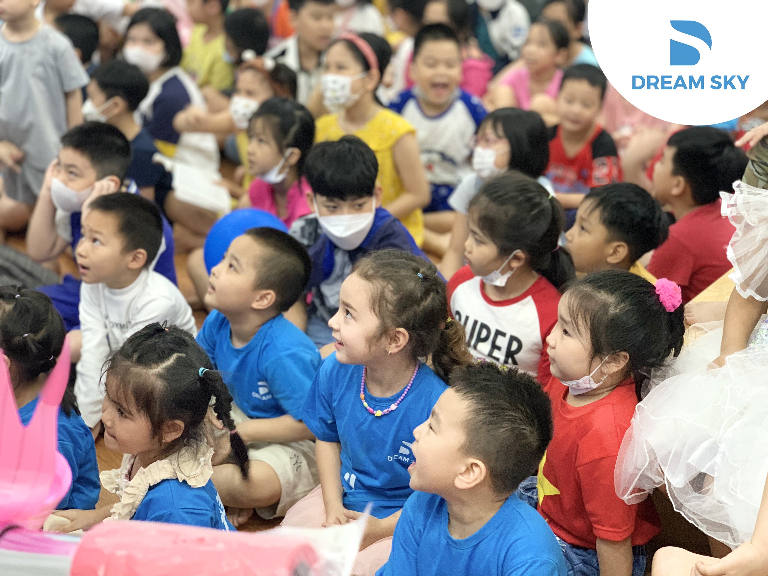 DREAM SKY VĂN KHÊ SÔI ĐỘNG SỰ KIỆN "VUI TẾT THIẾU NHI"