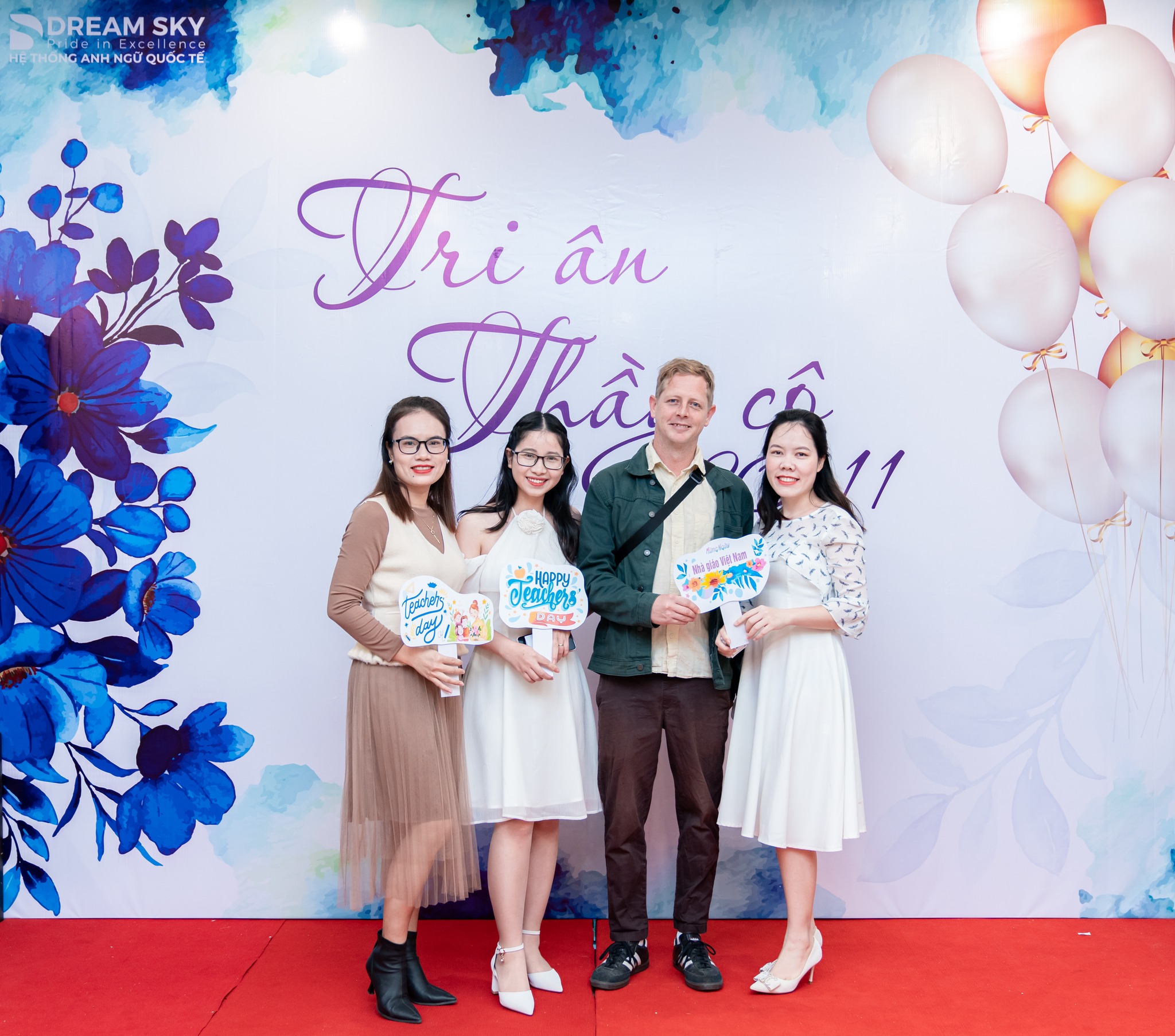 TRI ÂN NGÀY NHÀ GIÁO VIỆT NAM - HAPPY TEACHER'S DAY