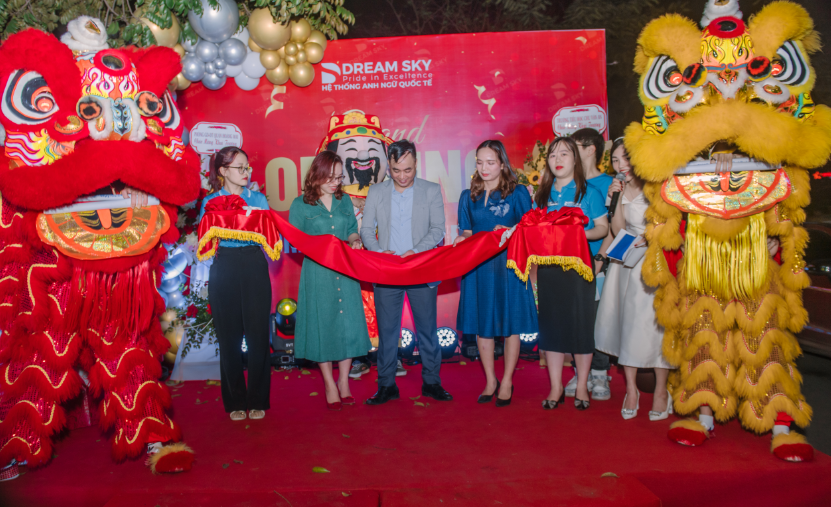 DREAM SKY LINH ĐÀM SÔI ĐỘNG NGÀY KHAI TRƯƠNG