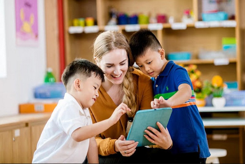 Cách học tiếng Anh tốt nhất thế giới - Ba mẹ đã biết chưa?