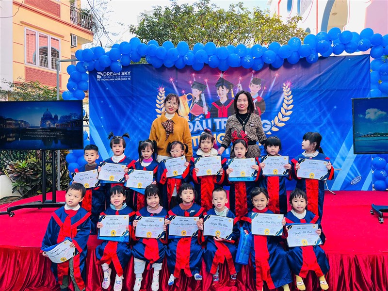 ĐẤU TRƯỜNG TIẾNG ANH – SÂN CHƠI GIÁO DỤC Ý  CHO TRẺ MẦM NON