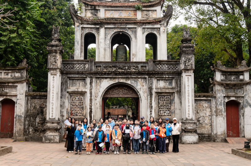 Một buổi “săn tây” tại Văn Miếu – Quốc Tử Giám