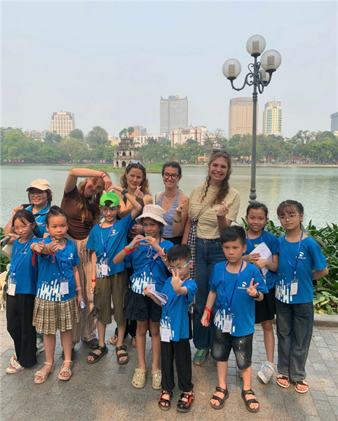 Dấu hiệu cho thấy trẻ đang tiến bộ khi học tiếng Anh