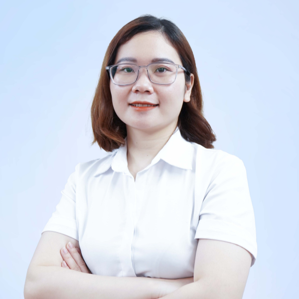 Cô Trần Thị Oanh