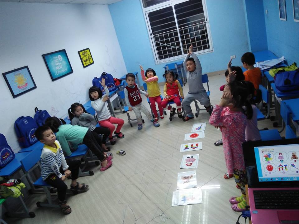 Để thuận tiện cho bố mẹ lựa chọn, sau đây chúng tôi xin giới thiệu một số trung tâm trung tâm tiếng Anh trẻ em tốt nhất tại Hà Nội. 